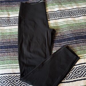 Spanx - Everywear Icon Leggings in Very Black